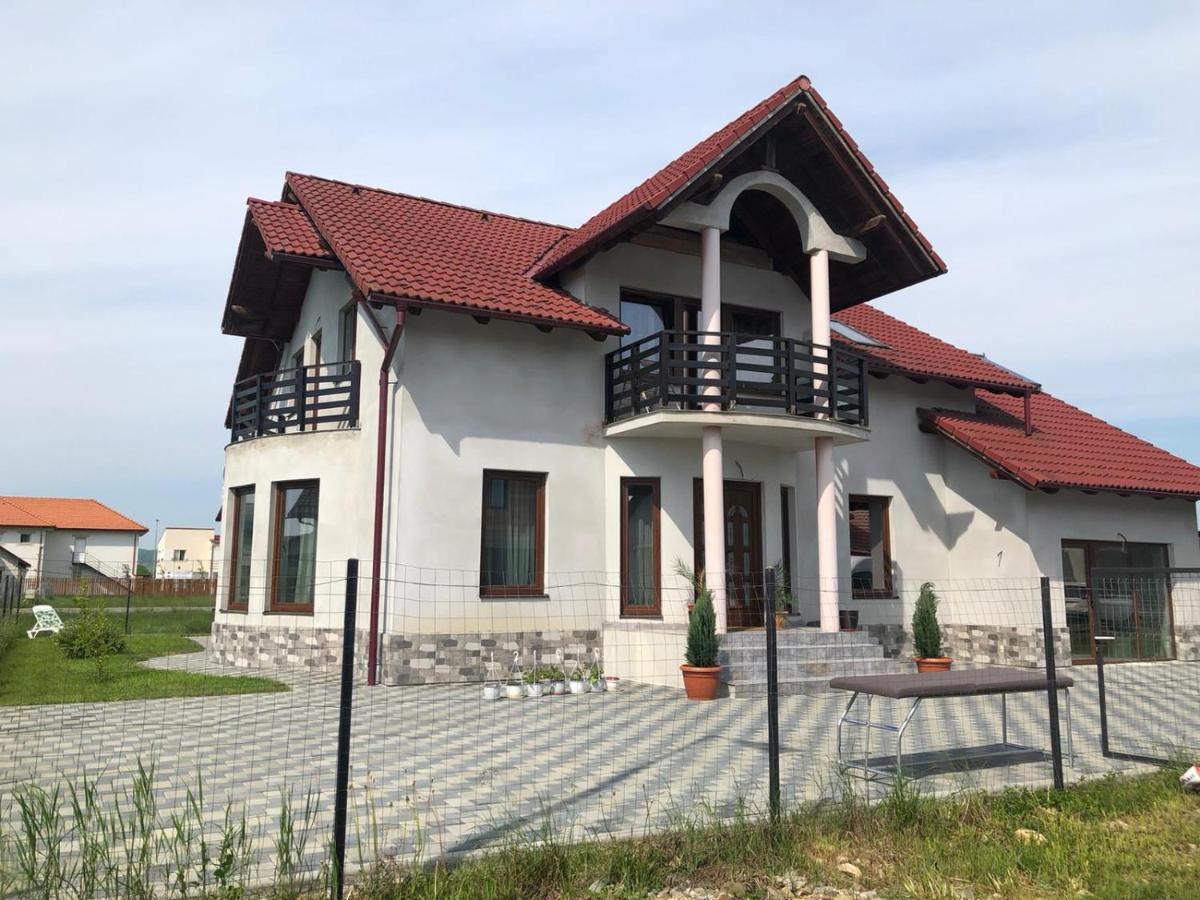 Hostal Casa Magnolia Beclean  Exterior foto